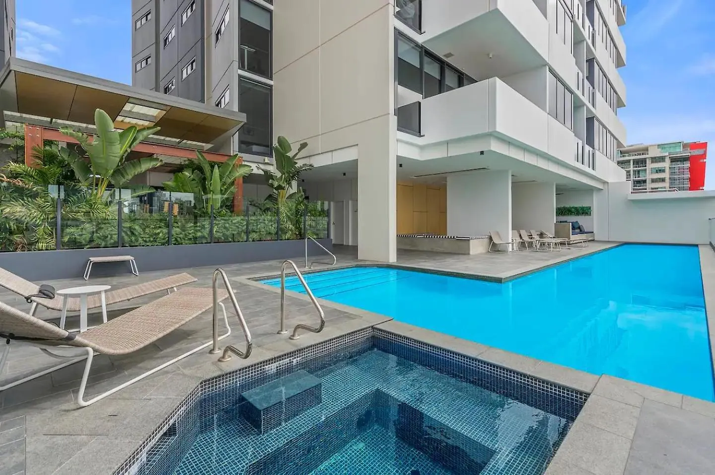 Mountain & Sunset Views With King Bed, Pool, Gym Apartment Brisbane 0*,  Australia