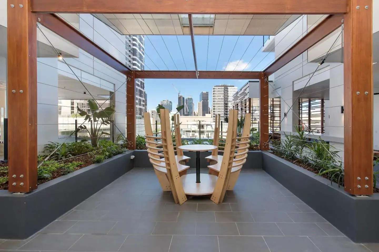 Mountain & Sunset Views With King Bed, Pool, Gym Apartment Brisbane Australia