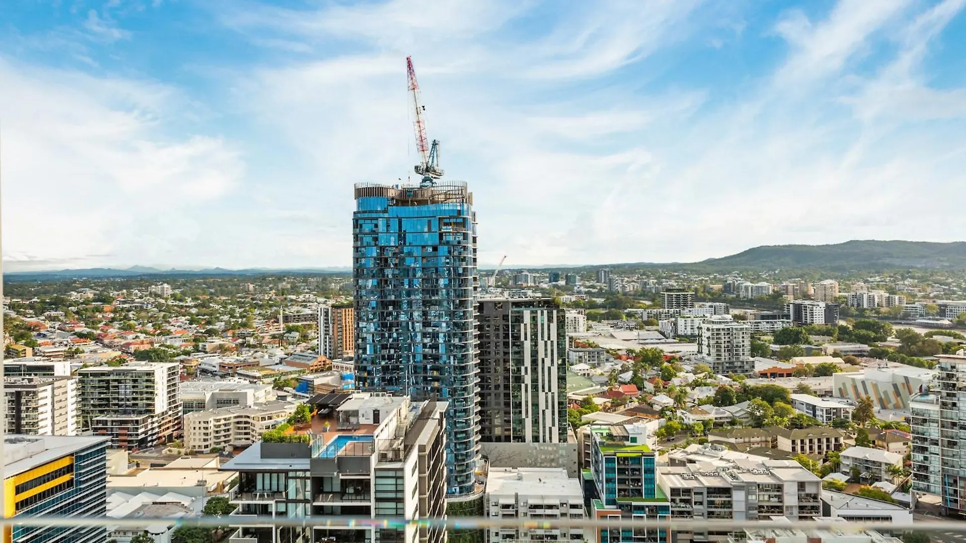 Mountain & Sunset Views With King Bed, Pool, Gym Apartment Brisbane 0*,